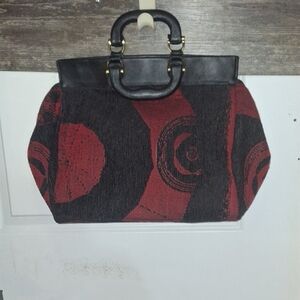 Elegant Black and Red Women's Handbag